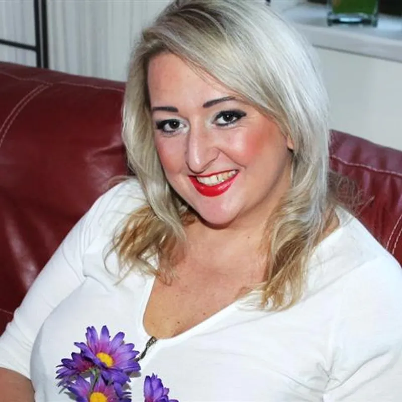 Profilbild von bustyLisa, 43 Jahre aus Gera