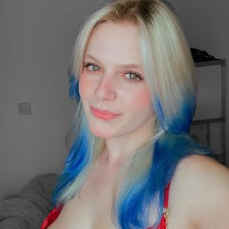 Profilbild von Emilynoir, 20 Jahre aus Chemnitz