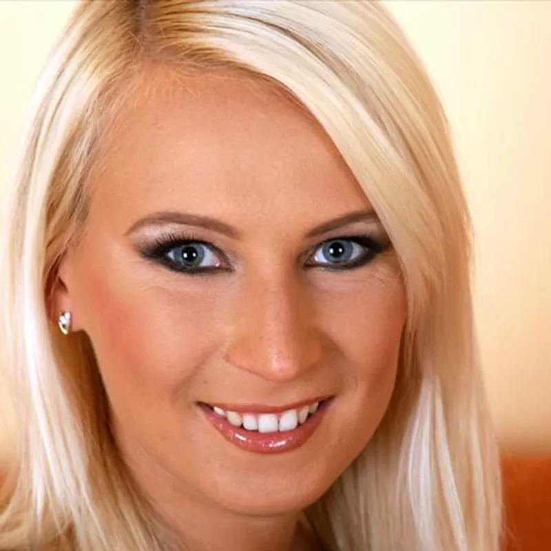 Profilbild von gina-blonde, 36 Jahre aus Saarbrücken