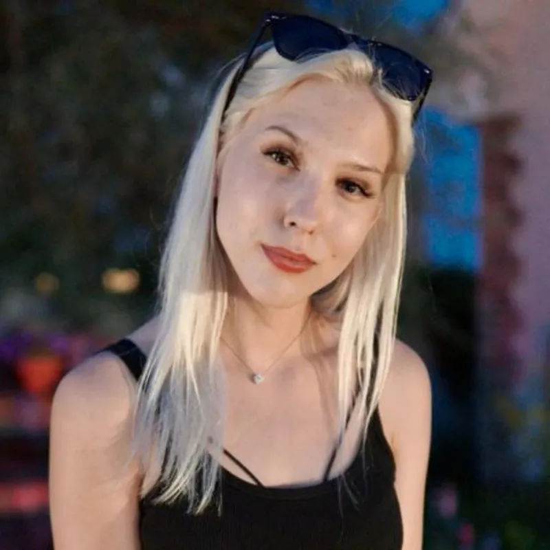 Profilbild von LaraMiss, 18 Jahre aus Schwerin