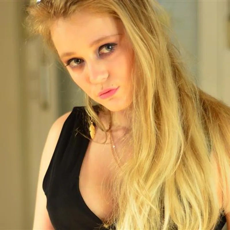 Profilbild von Leni, 23 Jahre aus Würzburg