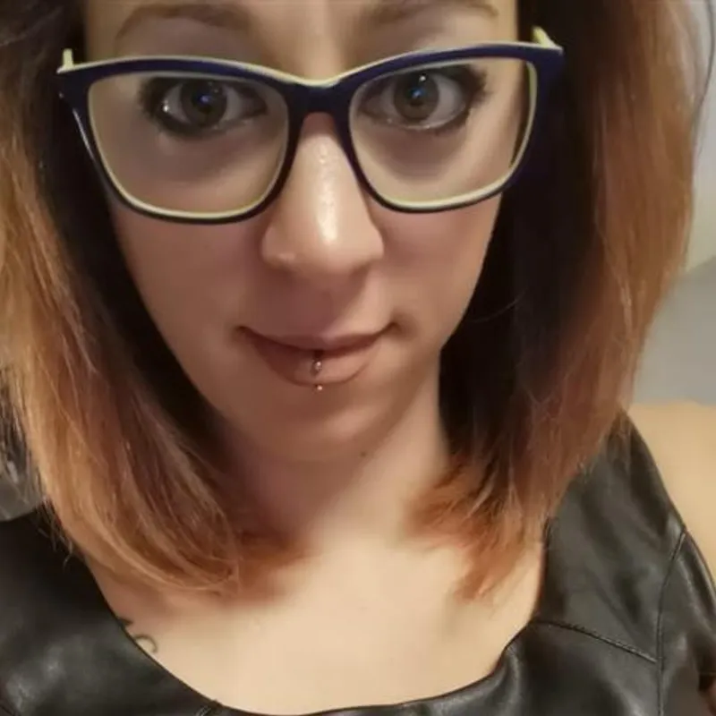 Profilbild von Lina-Lenz, 33 Jahre aus Karlsruhe