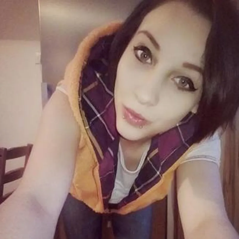 Profilbild von Little-Charlotte, 25 Jahre aus Lübeck