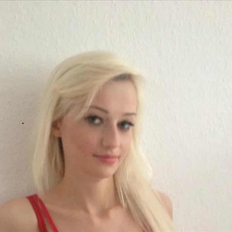 Profilbild von Pinky-Paris, 21 Jahre aus Freiburg