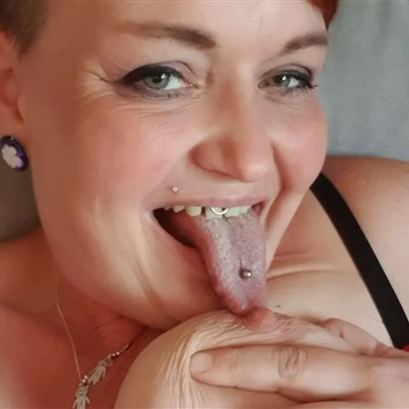 Profilbild von RoxyRed, 43 Jahre aus Magdeburg