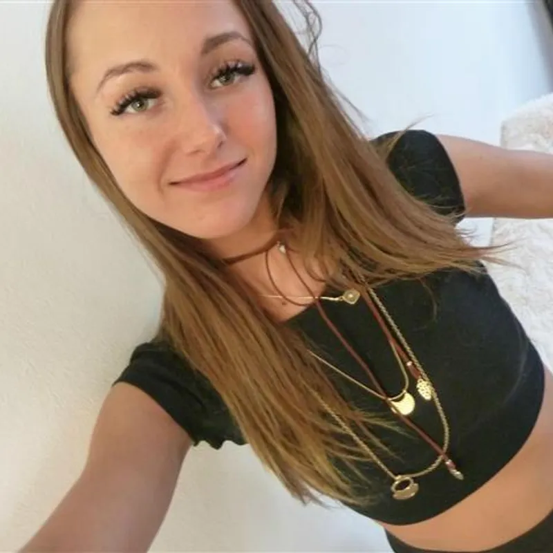 Profilbild von SexyLou, 21 Jahre aus Hamburg